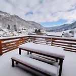 Dağ evi Casa De Monzel With 6-person Jacuzzi & Panoramic View