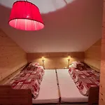 Dağ evi Casa De Monzel With 6-person Jacuzzi & Panoramic View La Bresse