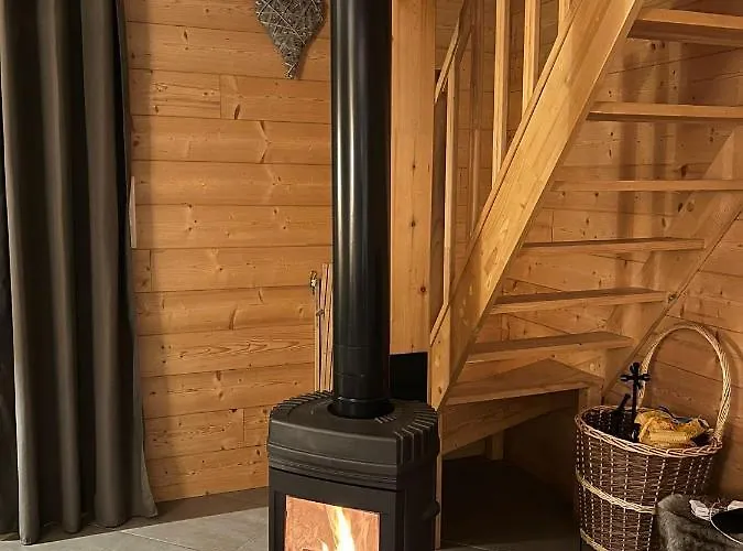 シャレー Casa De Monzel With 6-person Jacuzzi & Panoramic View